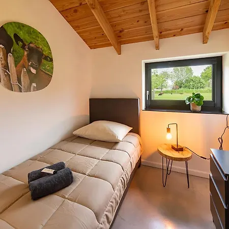 Holiday home In De Polder Oud-Alblas