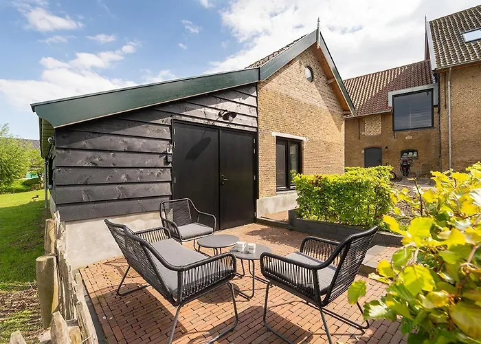 Holiday home In De Polder Oud-Alblas